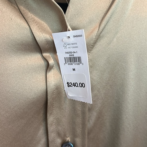 100% silk dress from banana Republic - Picture 3 of 9